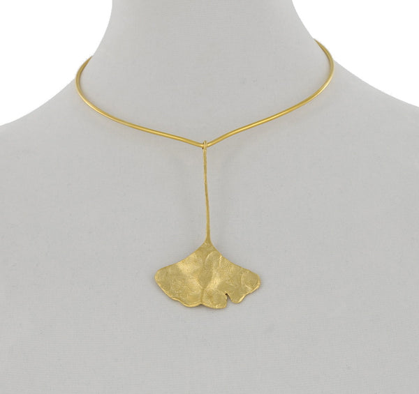 GINGKO LEAF NECK RING